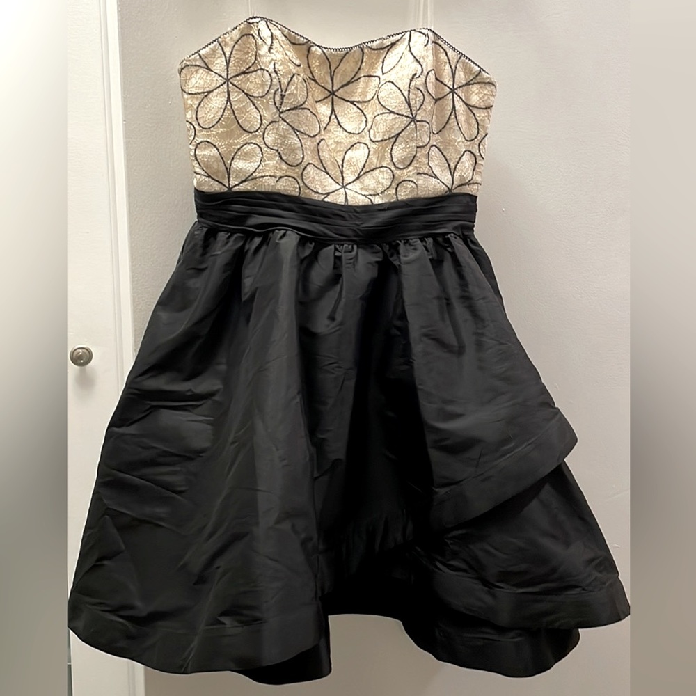Adrianna Papell Semi-Formal Strapless Cocktail Dress w/ Pockets Black Cream Gold